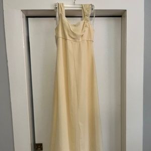 Pastel Yellow Chiffon David’s Bridal Dress